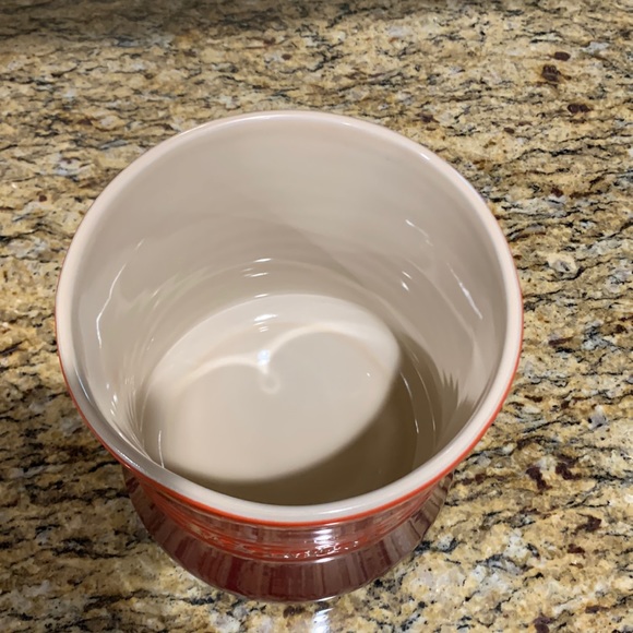 NWT Le Creuset 2.3 L Large Utensil Crock Cerise - Picture 4 of 10